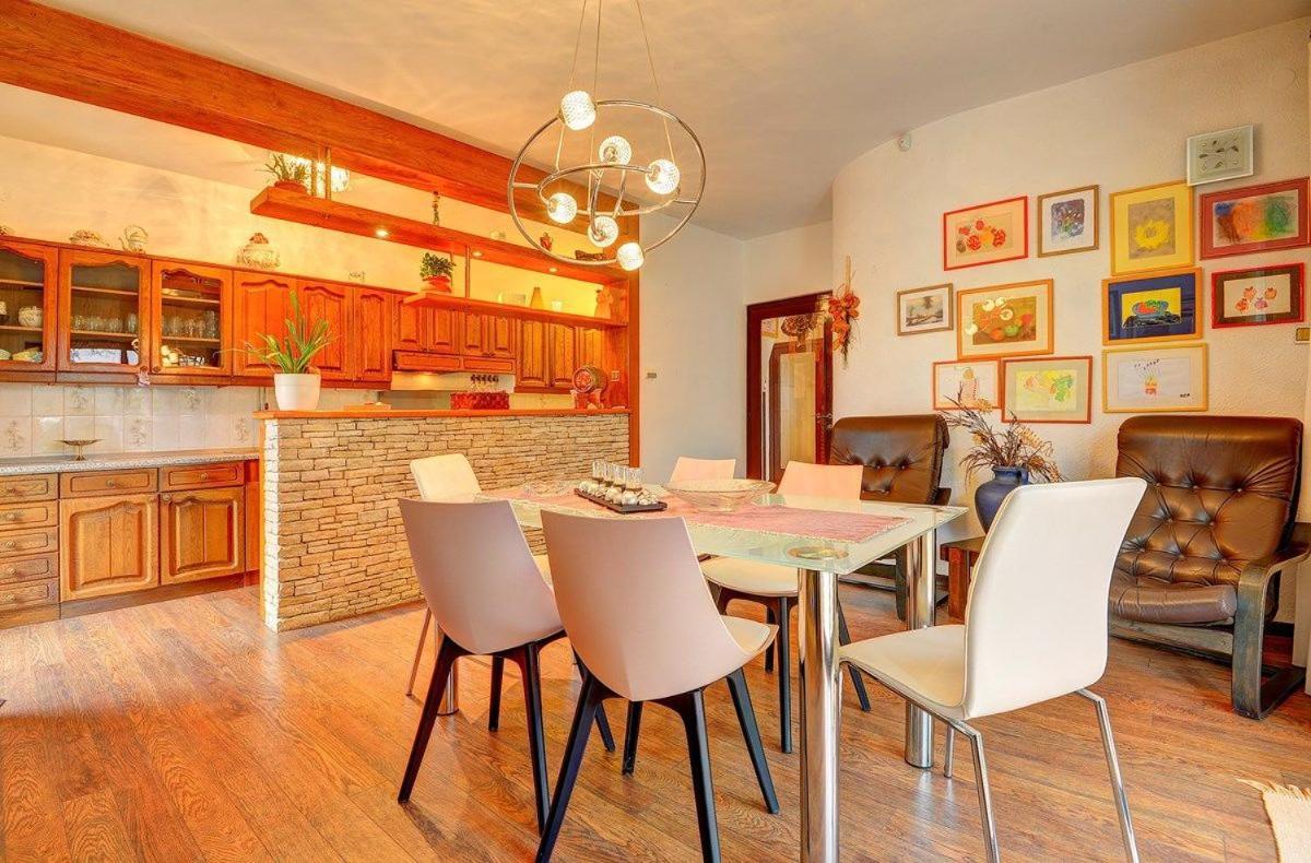 Apartment Karsiole *
